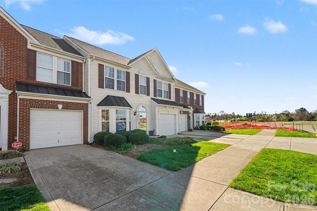 3818 Carl Parmer Drive, Harrisburg, NC 28075