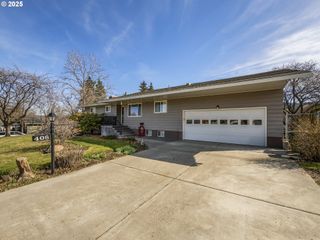 408 M Ave, La Grande, OR 97850