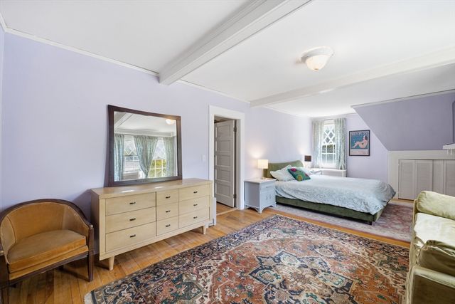 15 Haviland St, Worcester, MA 01602