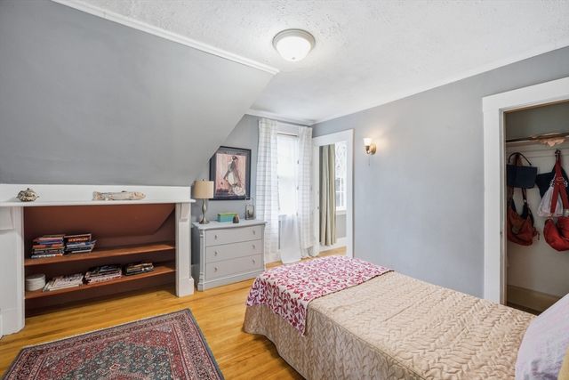 15 Haviland St, Worcester, MA 01602
