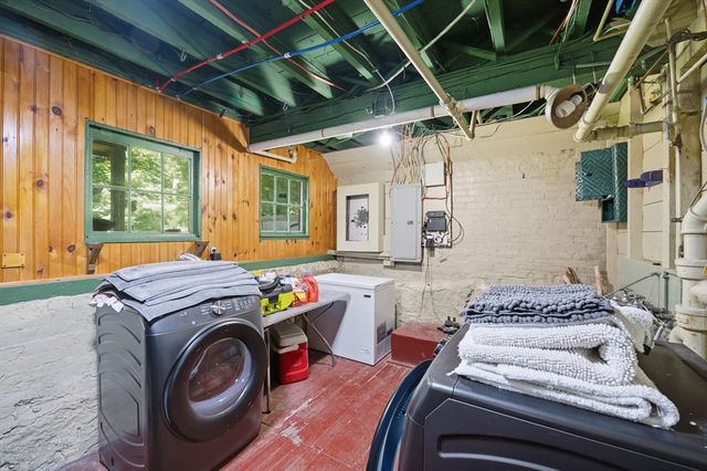 15 Haviland St, Worcester, MA 01602