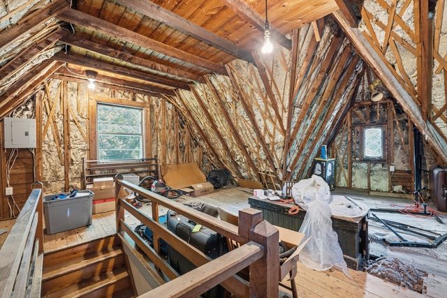 15 Haviland St, Worcester, MA 01602