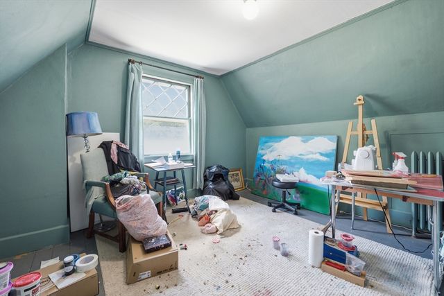 15 Haviland St, Worcester, MA 01602