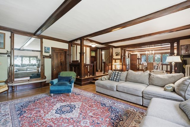 15 Haviland St, Worcester, MA 01602
