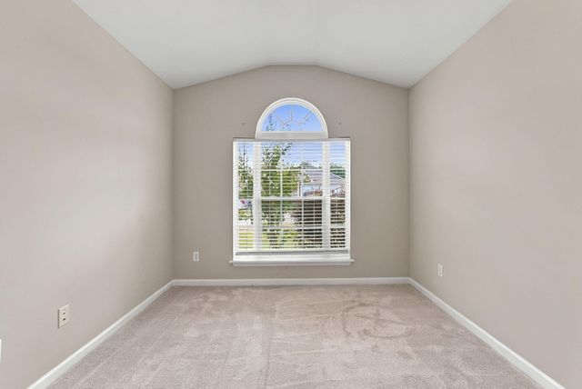 1932 Millbank Road, Lexington, KY 40511