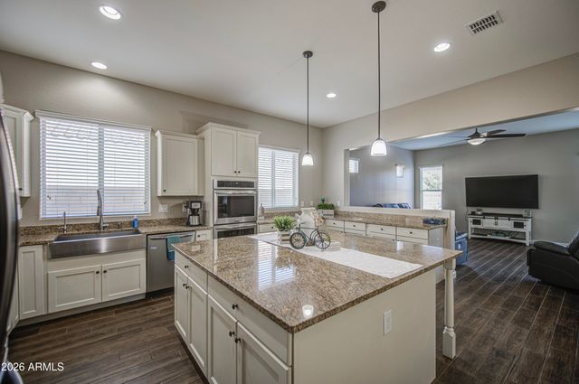 19736 E EMPEROR Boulevard, Queen Creek, AZ 85142