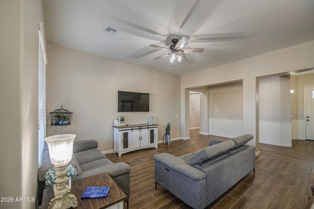 19736 E EMPEROR Boulevard, Queen Creek, AZ 85142