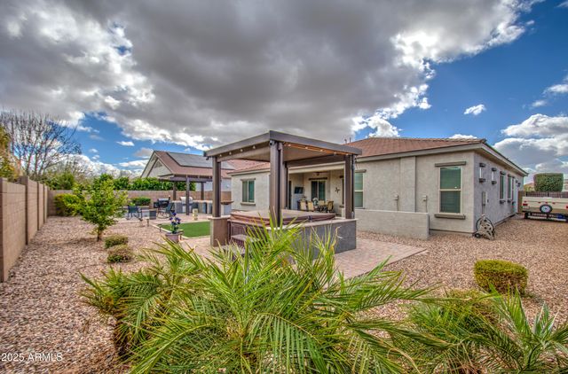 19736 E EMPEROR Boulevard, Queen Creek, AZ 85142