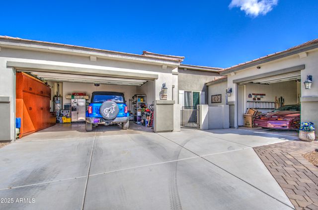 19736 E EMPEROR Boulevard, Queen Creek, AZ 85142