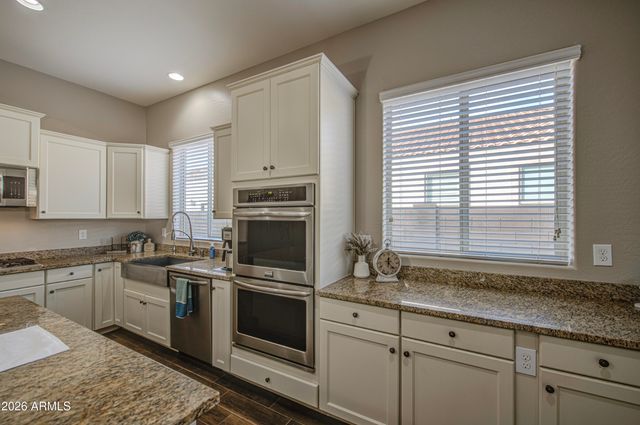 19736 E EMPEROR Boulevard, Queen Creek, AZ 85142