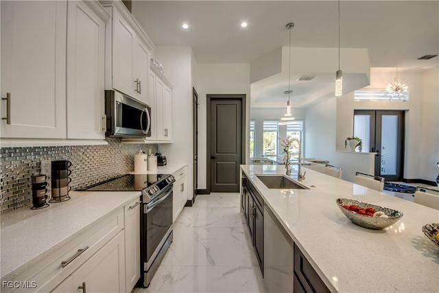 4345 SW 25th CT, Cape Coral, FL 33914