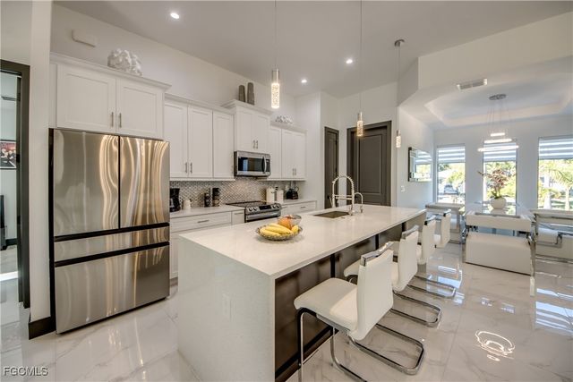 4345 SW 25th CT, Cape Coral, FL 33914