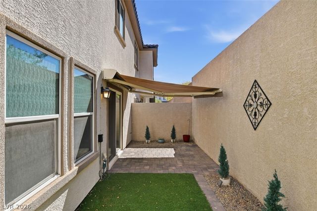 305 Quail Dove Avenue, Henderson, NV 89012