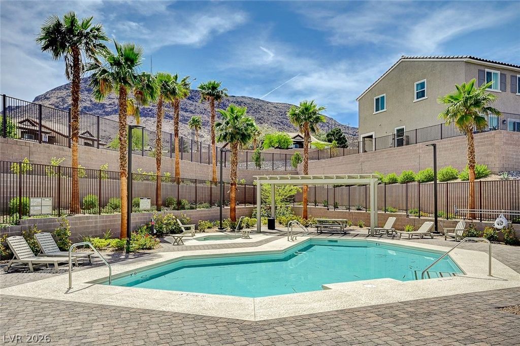 305 Quail Dove Avenue, Henderson, NV 89012