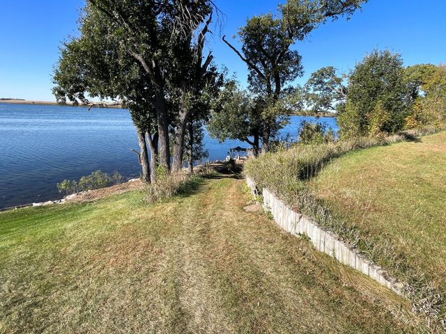 27392 Oak Point Road, Elbow Lake, MN 56531