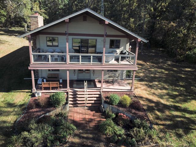 27392 Oak Point Road, Elbow Lake, MN 56531