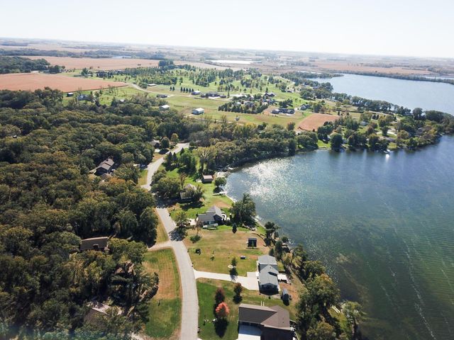 27392 Oak Point Road, Elbow Lake, MN 56531