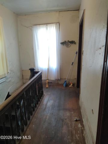 210 E Vine Street, Goldsboro, NC 27530