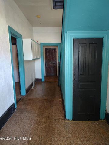 210 E Vine Street, Goldsboro, NC 27530