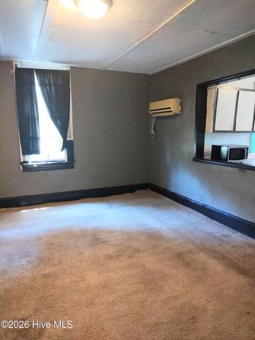 210 E Vine Street, Goldsboro, NC 27530