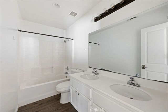 25088 Babbling Brook Circle, Menifee, CA 92584