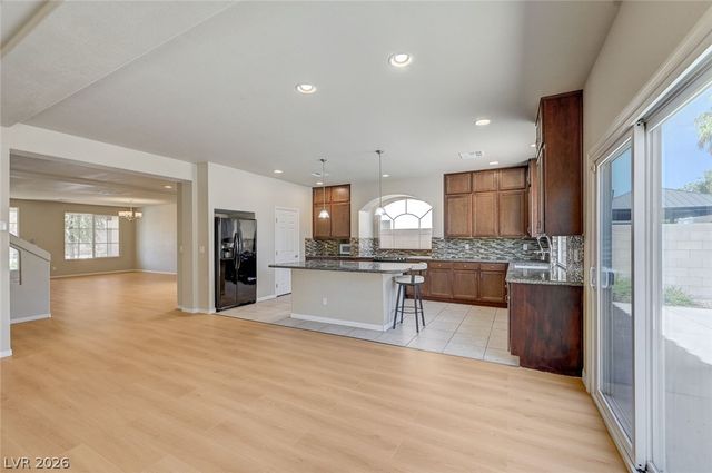 5562 Yarra Valley Avenue, Las Vegas, NV 89139