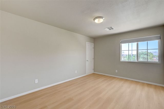 5562 Yarra Valley Avenue, Las Vegas, NV 89139