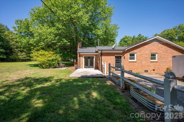 2645 Walker Road, Matthews, NC 28105