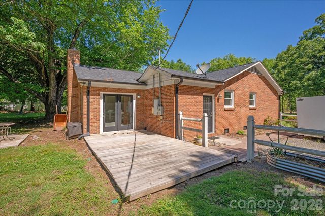 2645 Walker Road, Matthews, NC 28105