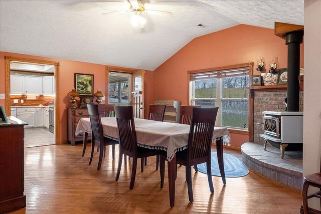 9303 W Farm Road 76, Willard, MO 65781