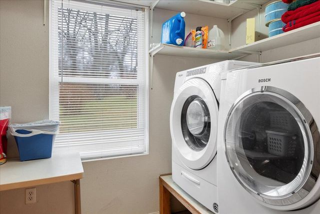 9303 W Farm Road 76, Willard, MO 65781