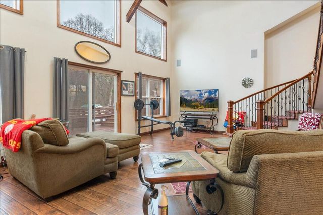 9303 W Farm Road 76, Willard, MO 65781