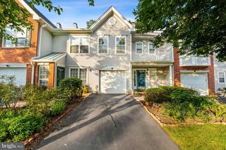 8 HENRY CT, Plainsboro, NJ 08536