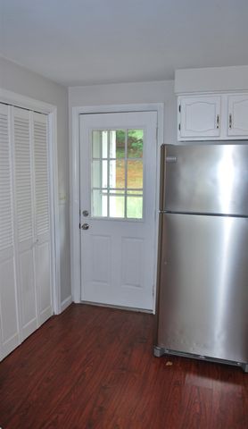 21 Blossom Lane, Merrimack, NH 03054
