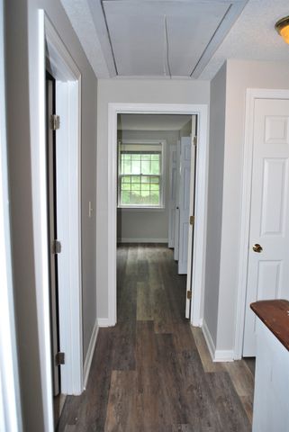 21 Blossom Lane, Merrimack, NH 03054