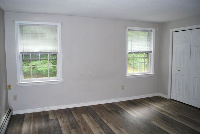 21 Blossom Lane, Merrimack, NH 03054