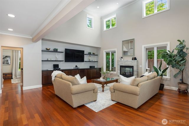 605 11th Avenue, Kirkland, WA 98033