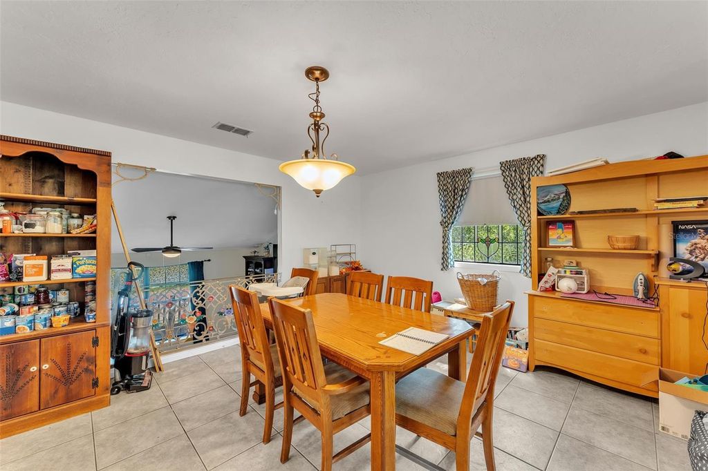 Image 19 of property listing at 5324 LAFAYETTE AVENUE, Sebring, FL 33875