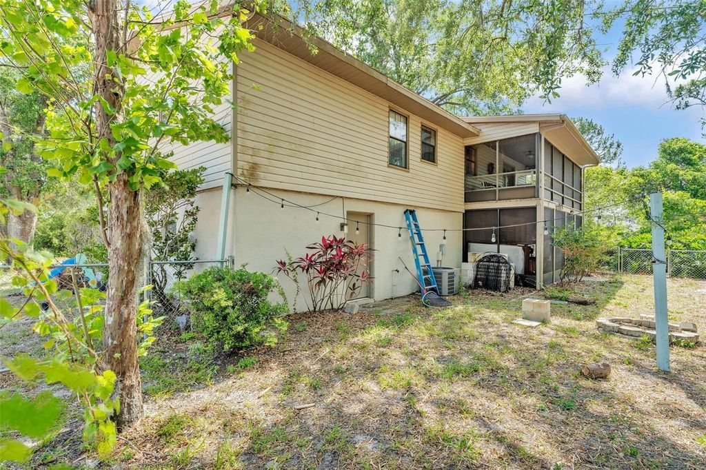 Image 54 of property listing at 5324 LAFAYETTE AVENUE, Sebring, FL 33875