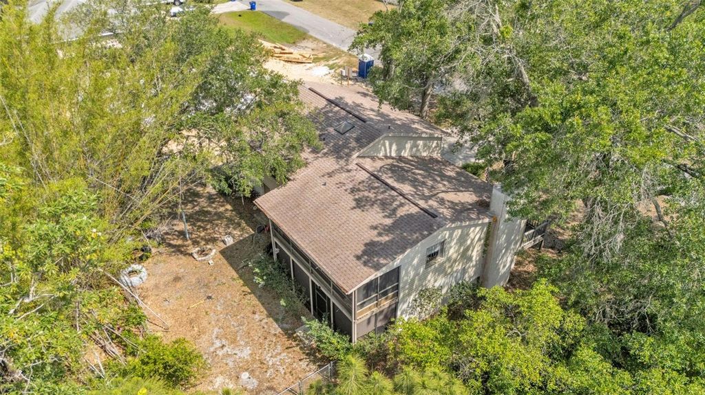 Image 8 of property listing at 5324 LAFAYETTE AVENUE, Sebring, FL 33875