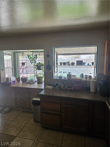 6325 Portola Road, Las Vegas, NV 89108