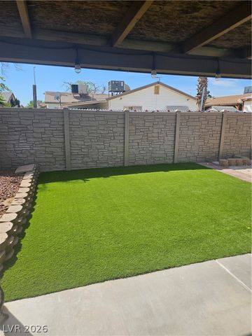 6325 Portola Road, Las Vegas, NV 89108