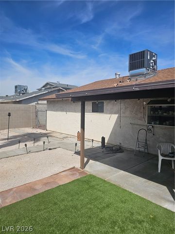 6325 Portola Road, Las Vegas, NV 89108