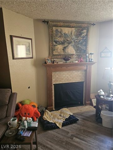 6325 Portola Road, Las Vegas, NV 89108