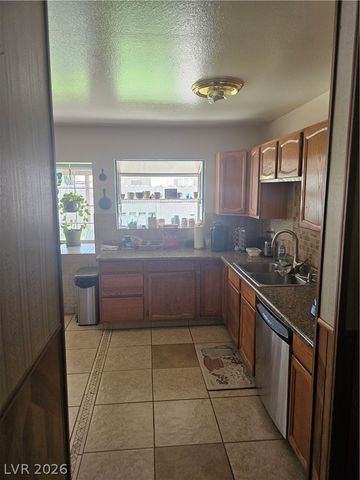 6325 Portola Road, Las Vegas, NV 89108