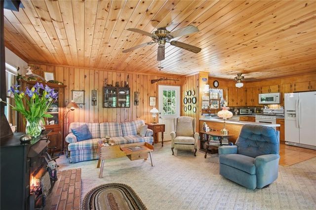 46 Spartan Lane, Rabun Gap, GA 30568
