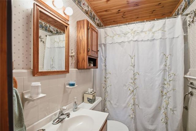 46 Spartan Lane, Rabun Gap, GA 30568