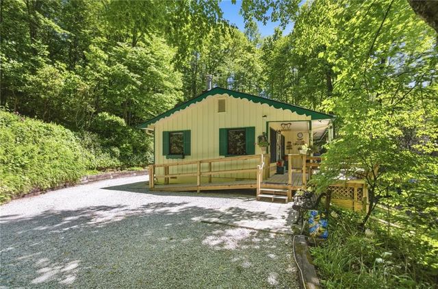 46 Spartan Lane, Rabun Gap, GA 30568