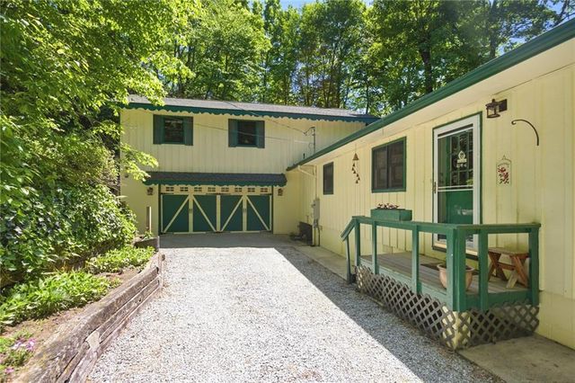 46 Spartan Lane, Rabun Gap, GA 30568