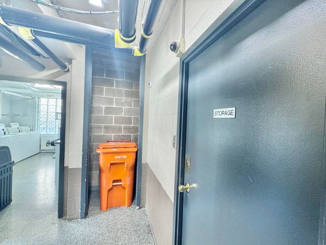 4920 N Marine Drive S208, Chicago, IL 60640